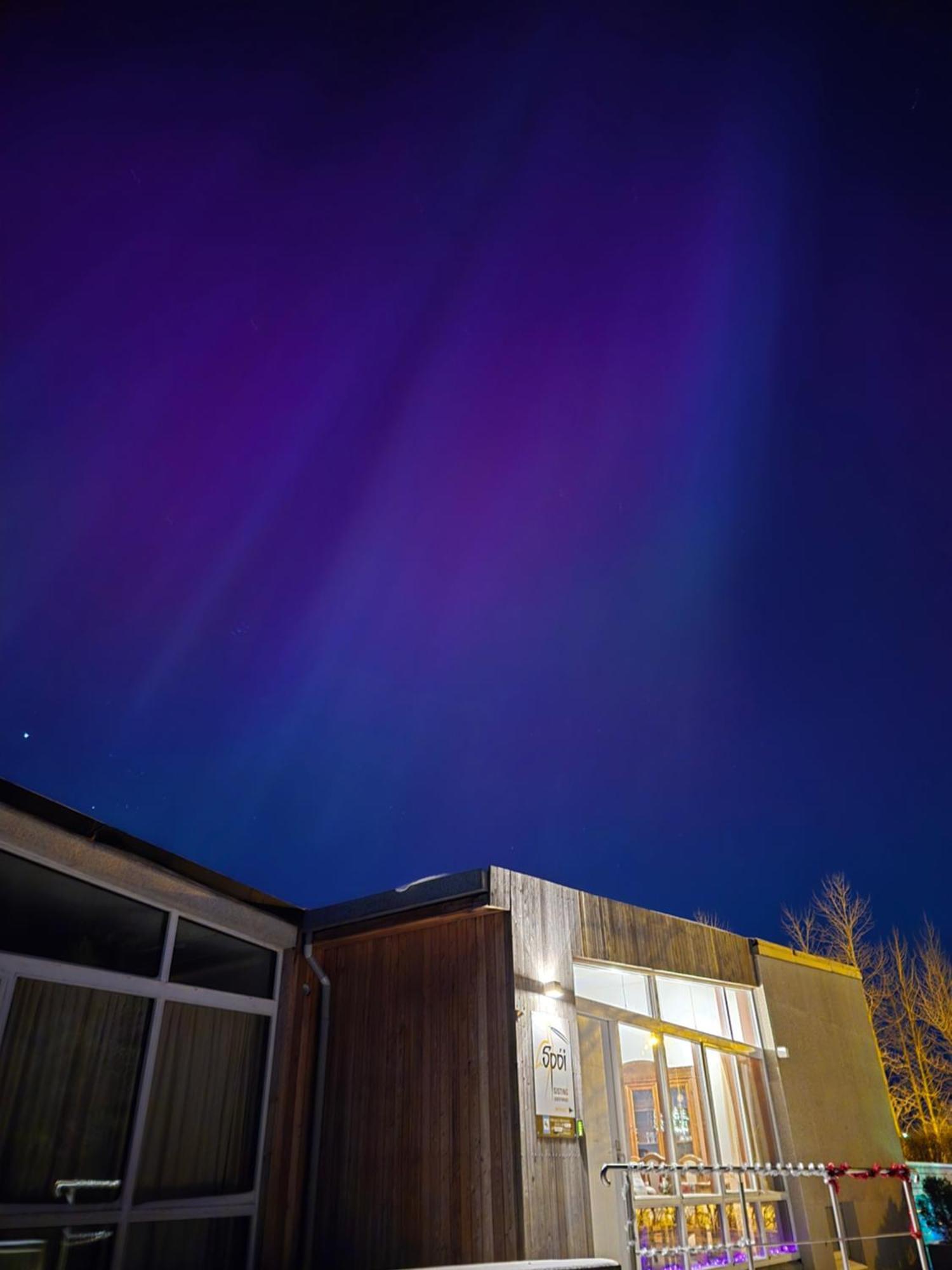Spoi Guesthouse ハヴォルスヴォルール エクステリア 写真